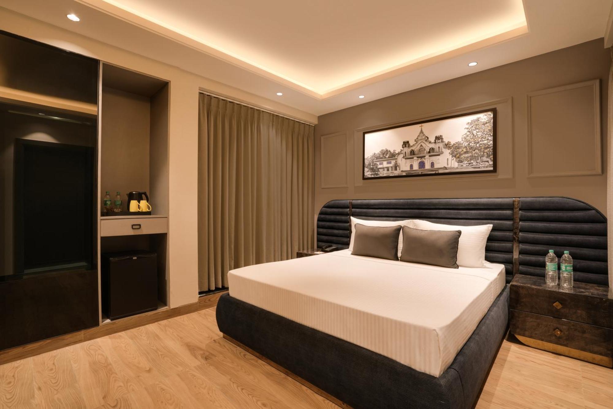 Lemon Tree Hotel, Anjuna, Goa วากาตอร์ ภายนอก รูปภาพ